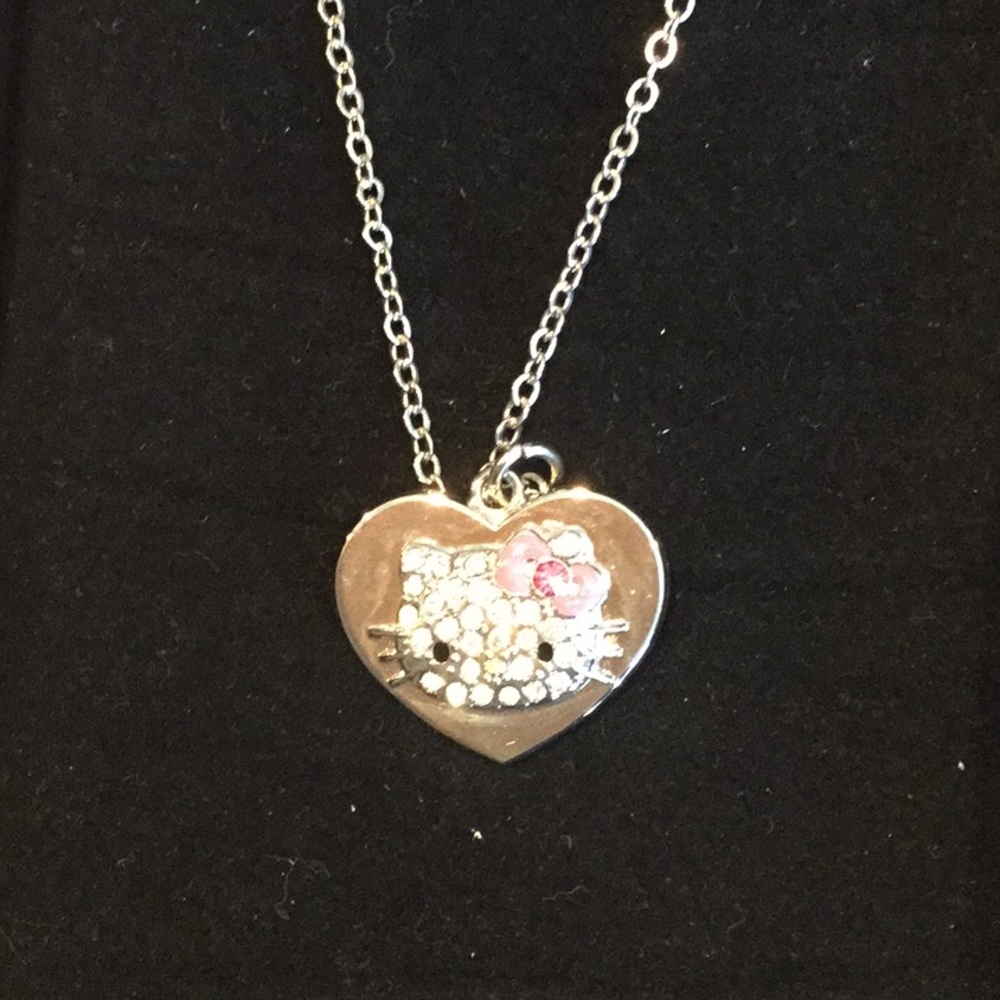 Hello kitty necklace